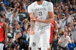 雷速体育比分直播-关于火箭完胜独行侠，浓眉哥惊艳四座的信息