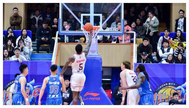 鹰眼队在NBA季前赛中实现五连胜