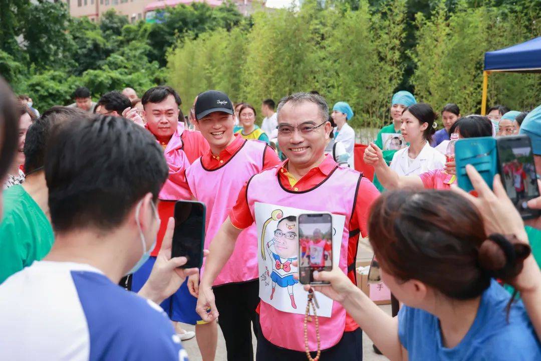 选手状态神勇，轻松夺魁掀起现场高潮的简单介绍
