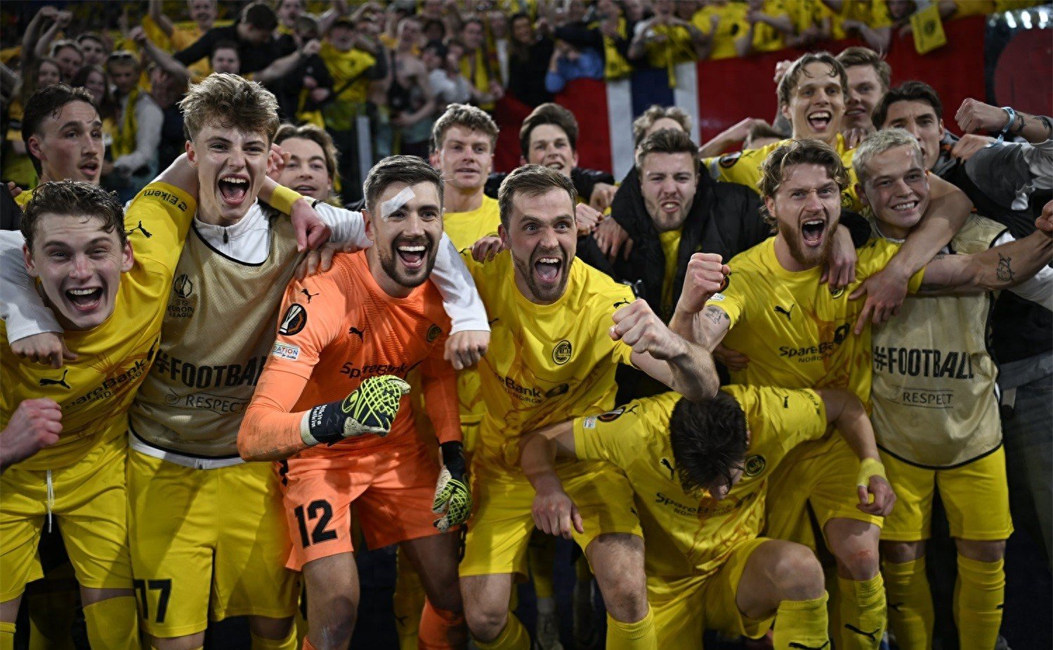 欧预赛激烈角逐,球员们的表现受瞩目 欧预赛激烈角逐,球员们的表现受瞩目