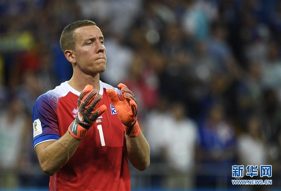 冰岛队逆转俄罗斯，小组赛晋级前景乐观的简单介绍