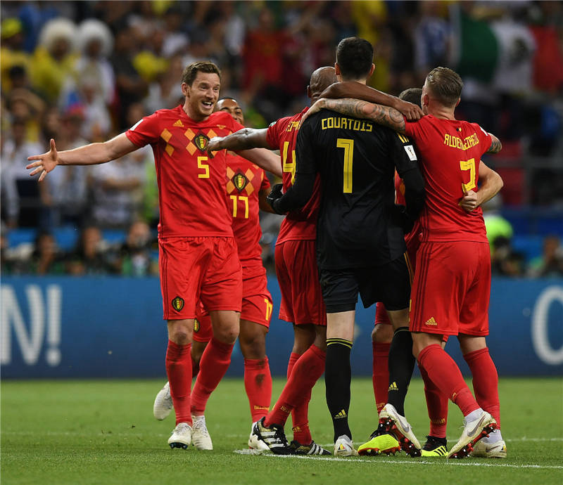 包含葡萄牙成功击败瑞典，稳定小组形势的词条