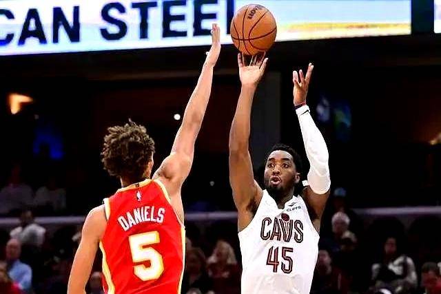 关于马刺险胜上海队,米切尔刷新纪录的信息 关于马刺险胜上海队,米切尔刷新纪录的信息