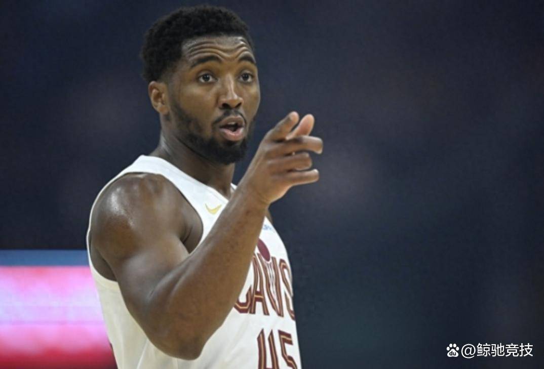 关于马刺险胜上海队,米切尔刷新纪录的信息 关于马刺险胜上海队,米切尔刷新纪录的信息